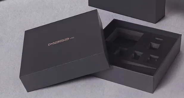 Heaven and earth cover box